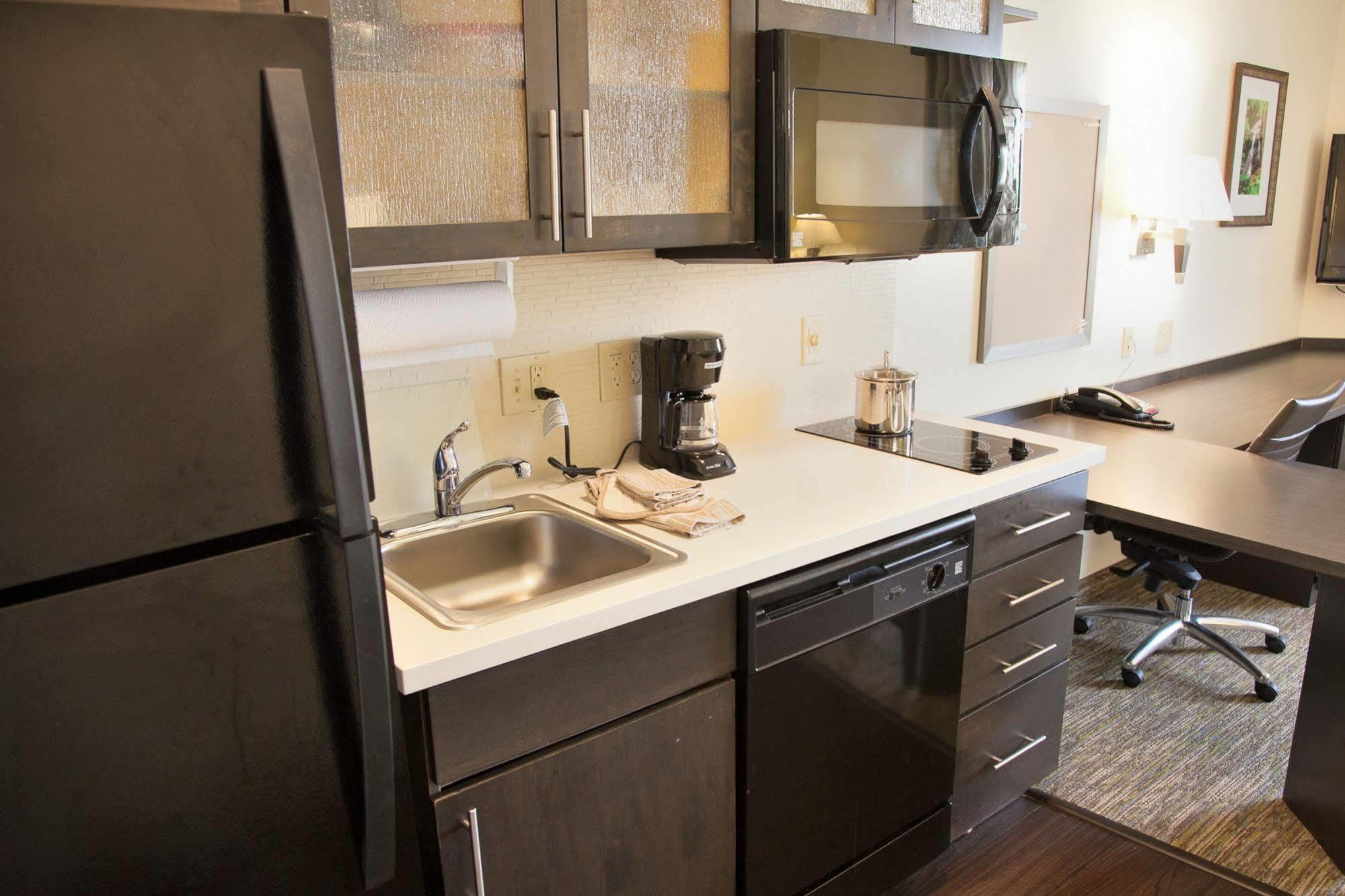 Candlewood Suites Alexandria By Ihg Exteriér fotografie